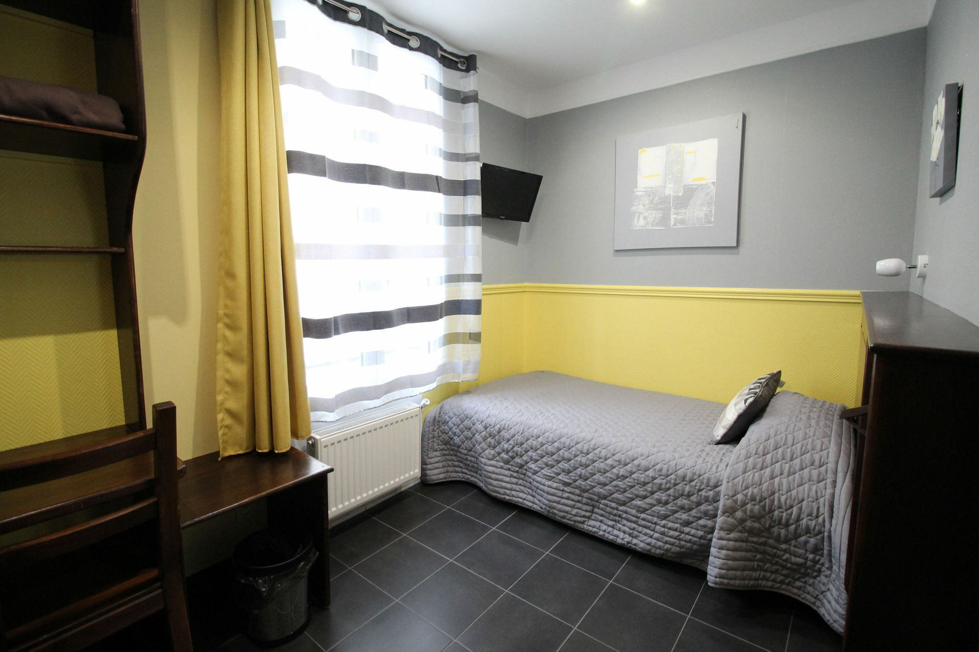 Hotel Des Pyrenees Paris Luaran gambar