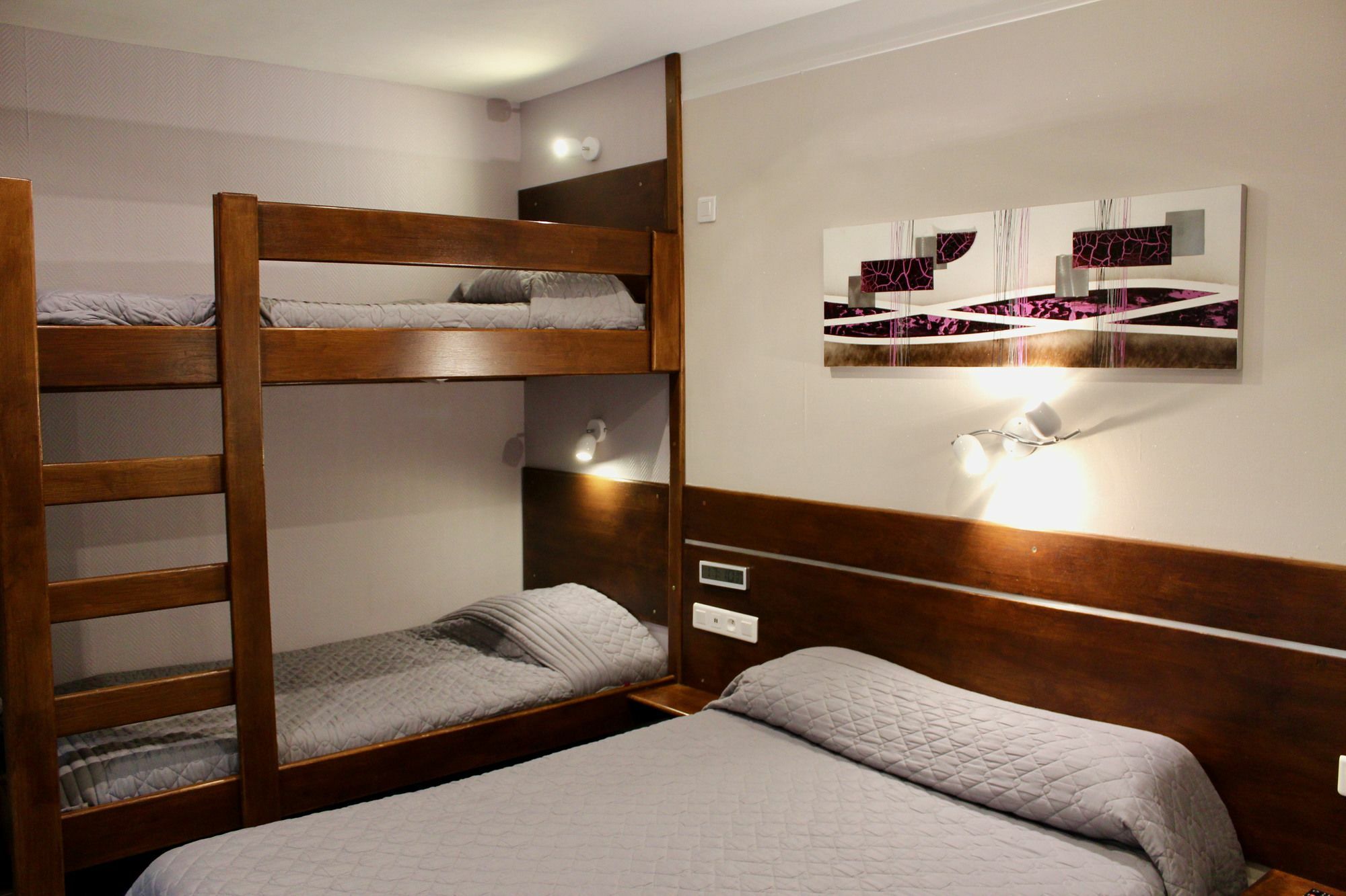 Hotel Des Pyrenees Paris Luaran gambar
