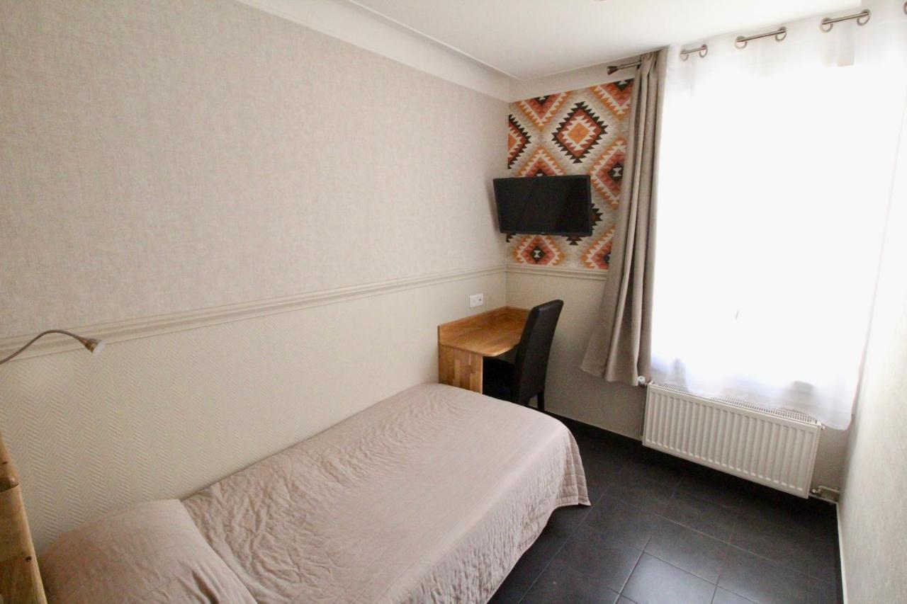 Hotel Des Pyrenees Paris Luaran gambar